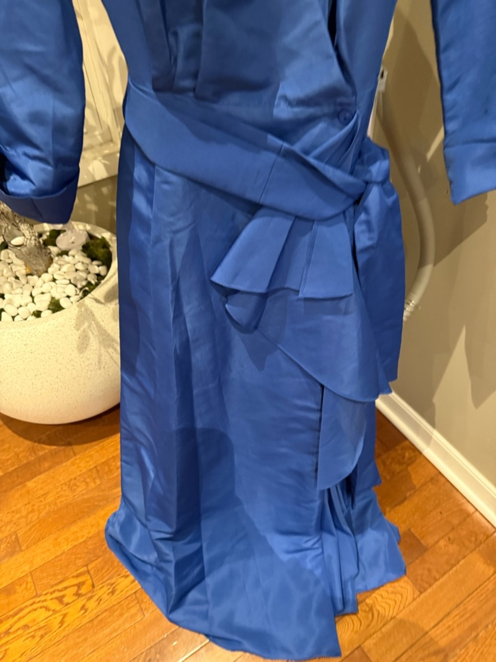 Betsy & Adam
Plus Belted Ruffle Front Ball Gown - Picture 5 of 13